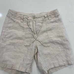 Jones New York Sport Linen Shorts in Cream